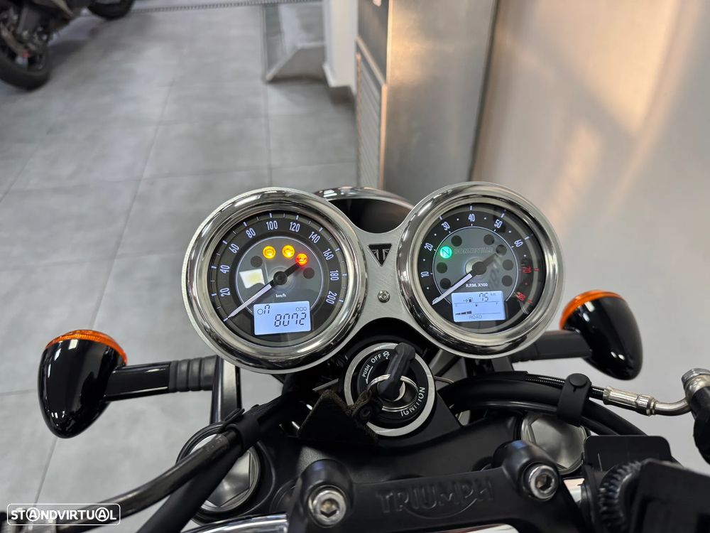 Triumph Bonneville T 100 - 6