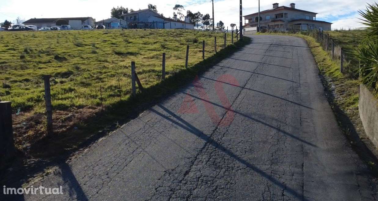 Terreno para Construção em Estorãos, Fafe – Excelente Localização com - Grande imagem: 3/5
