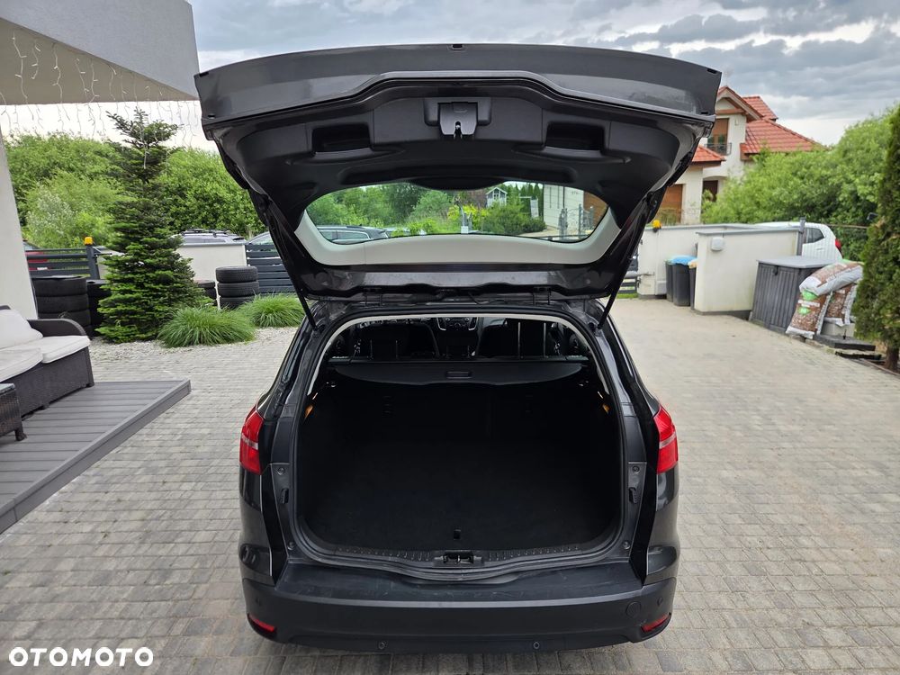 Ford Focus 1.6 Titanium - 8