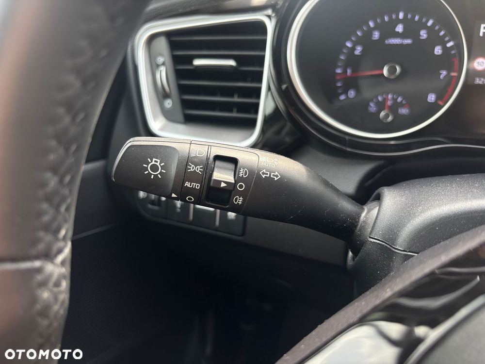 Kia Ceed - 22