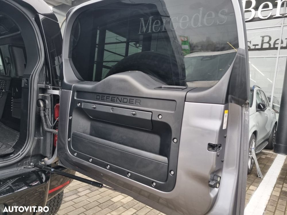 Land Rover Defender 110 3.0 D300 MHEV SE - 19