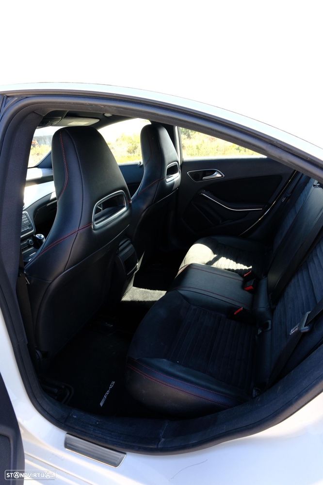 Mercedes-Benz CLA 180 CDI AMG Line - 14