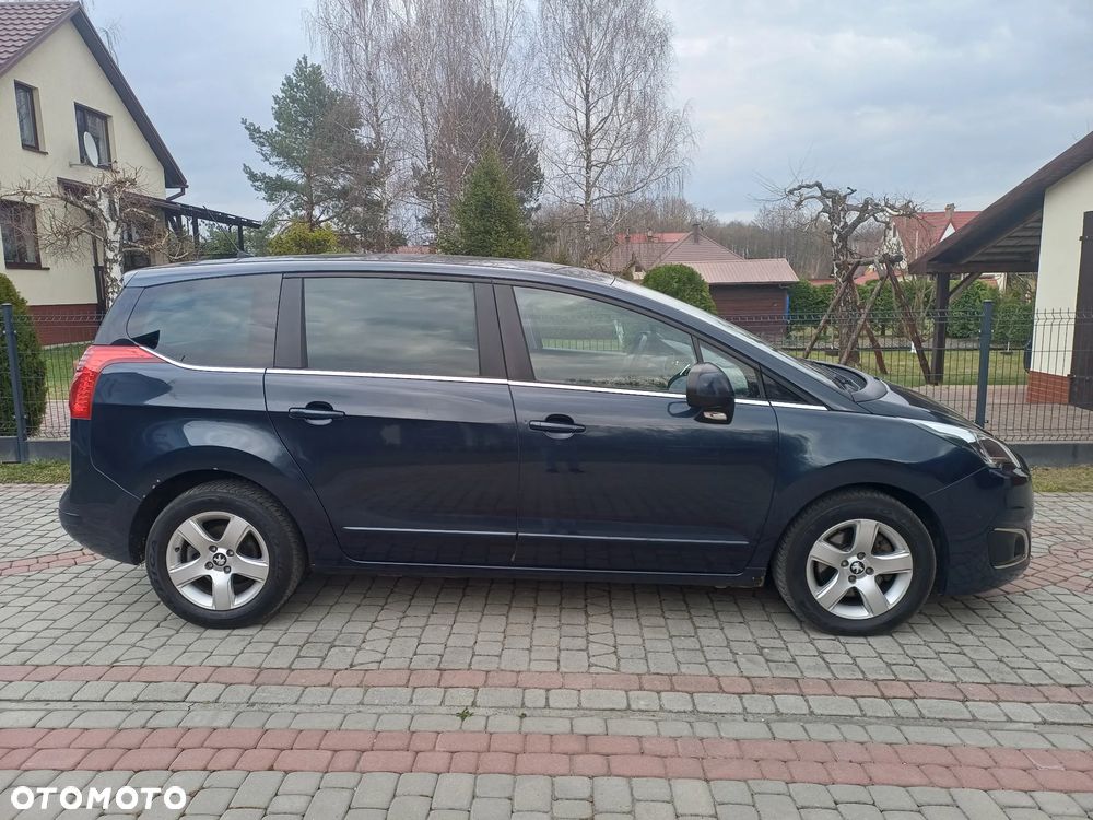 Peugeot 5008 - 3