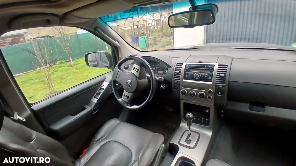Nissan Pathfinder 2.5 dCi Aut. LE - 7