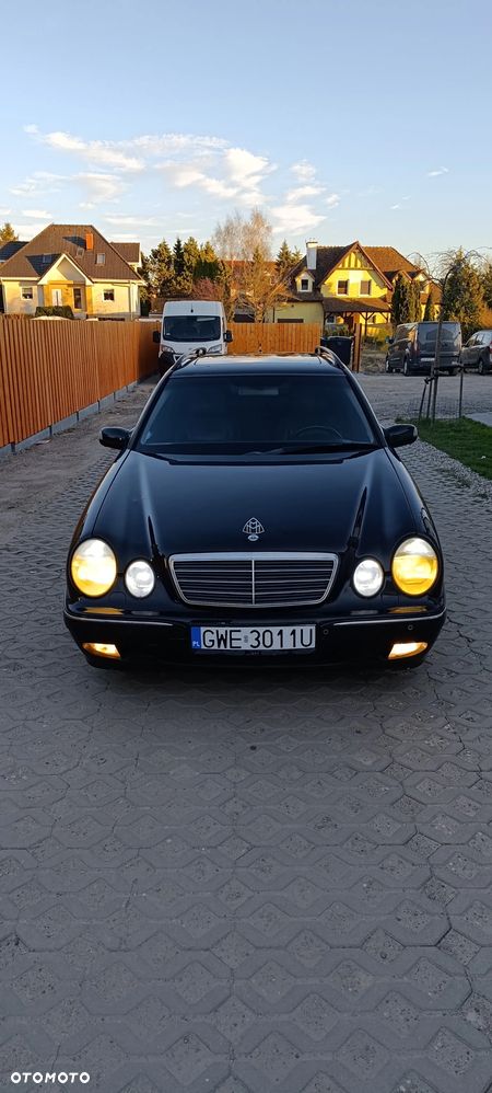 Mercedes-Benz Klasa E - 1