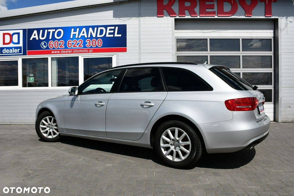 Audi A4 Avant 2.0 TDI - 10