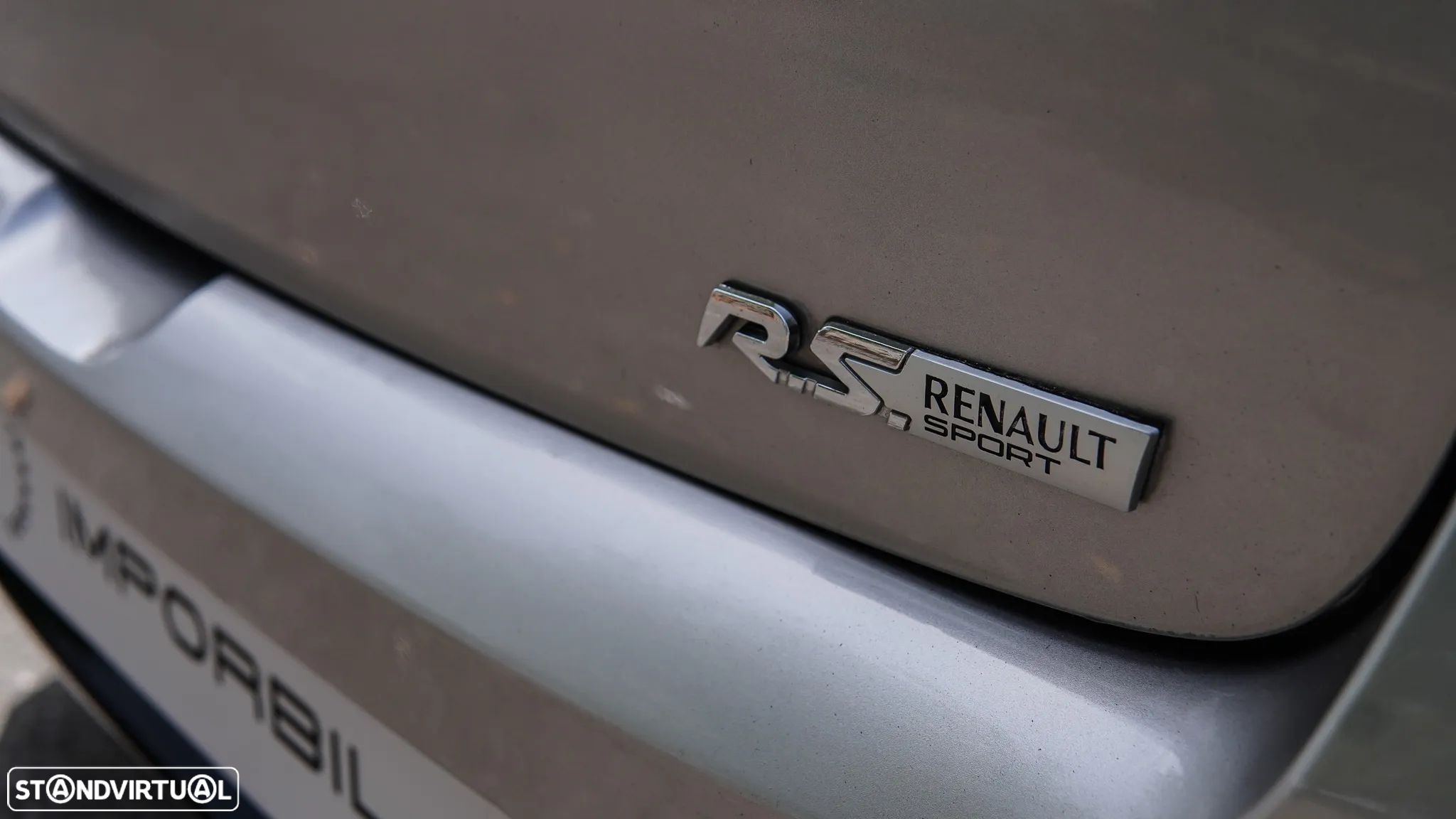 Renault Clio 2.0 16V Sport - 11