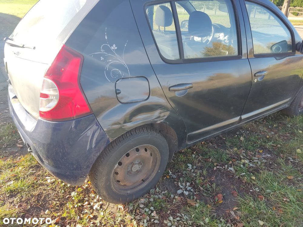 Dacia Sandero - 8