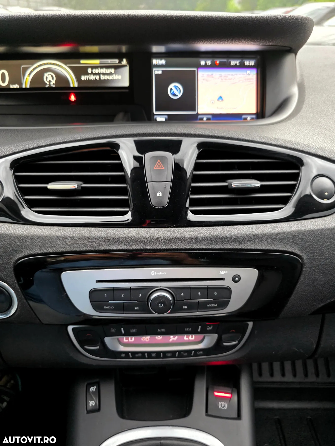 Renault Scenic ENERGY dCi 130 BOSE EDITION - 24