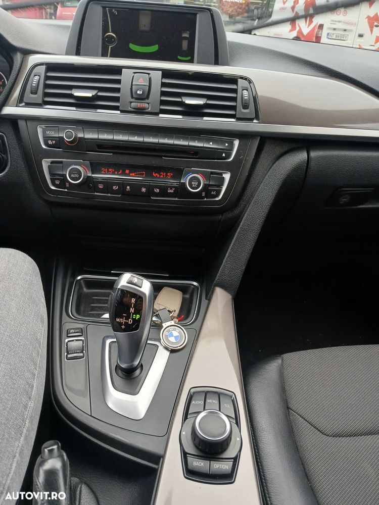 BMW Seria 3 ver-320d - 10