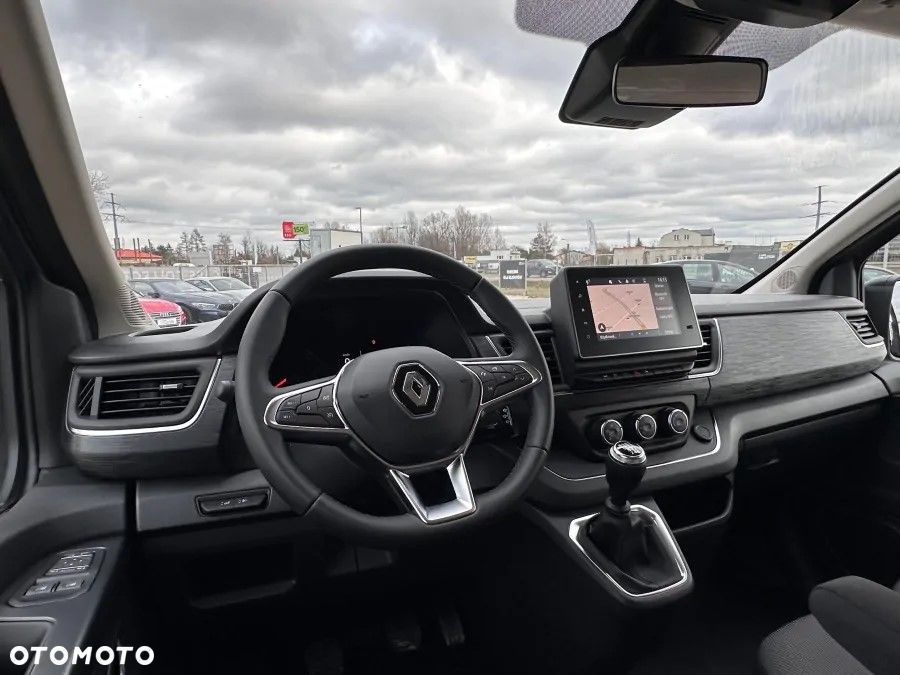 Renault Trafic Grand 2.0 dCi - 12