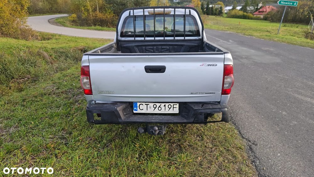 Isuzu D-Max 2.5d DC Basic - 10