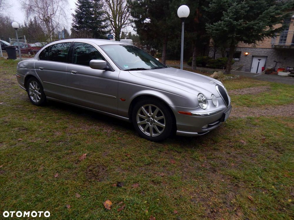 Jaguar S-Type - 9
