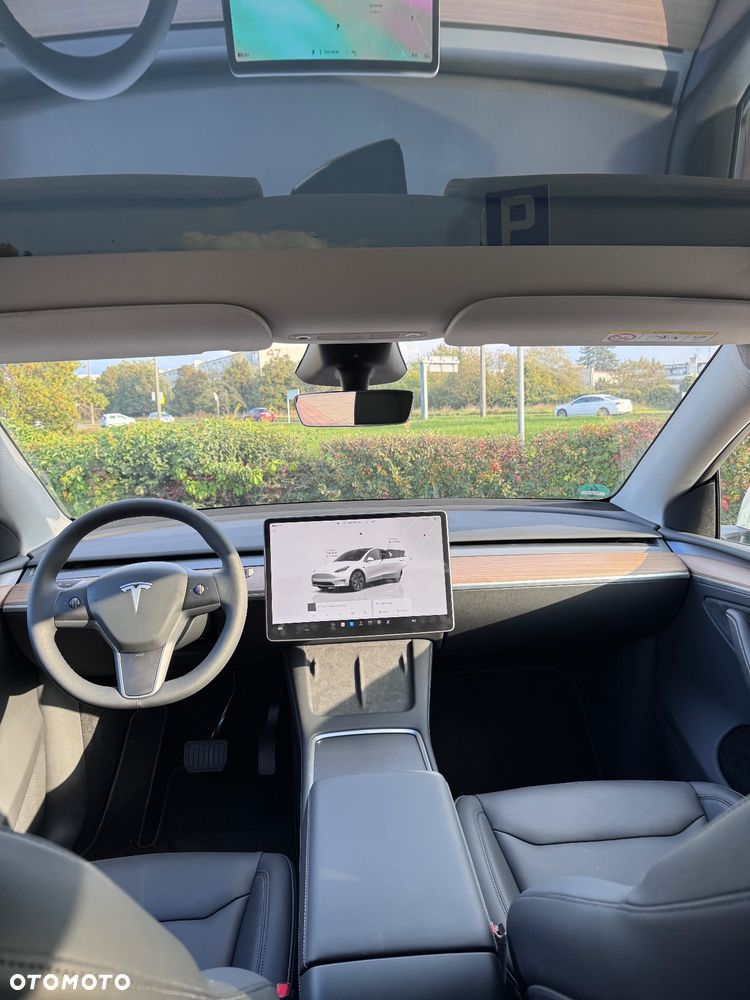 Tesla Y Model Long Range Dual Motor AWD - 21