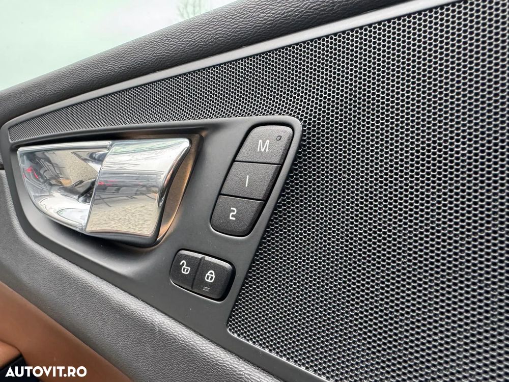 Volvo XC 60 D4 AWD Geartronic Inscription - 39