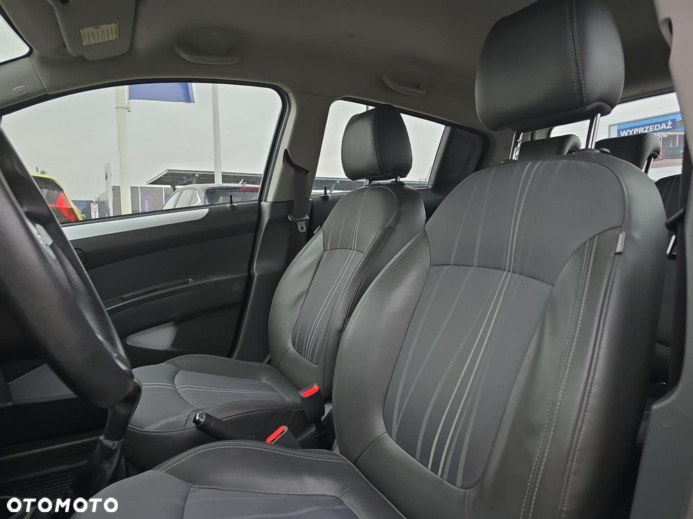 Chevrolet Spark 1.0 LS - 15