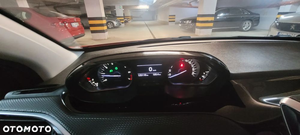 Peugeot 208 1.2 PureTech Allure - 16