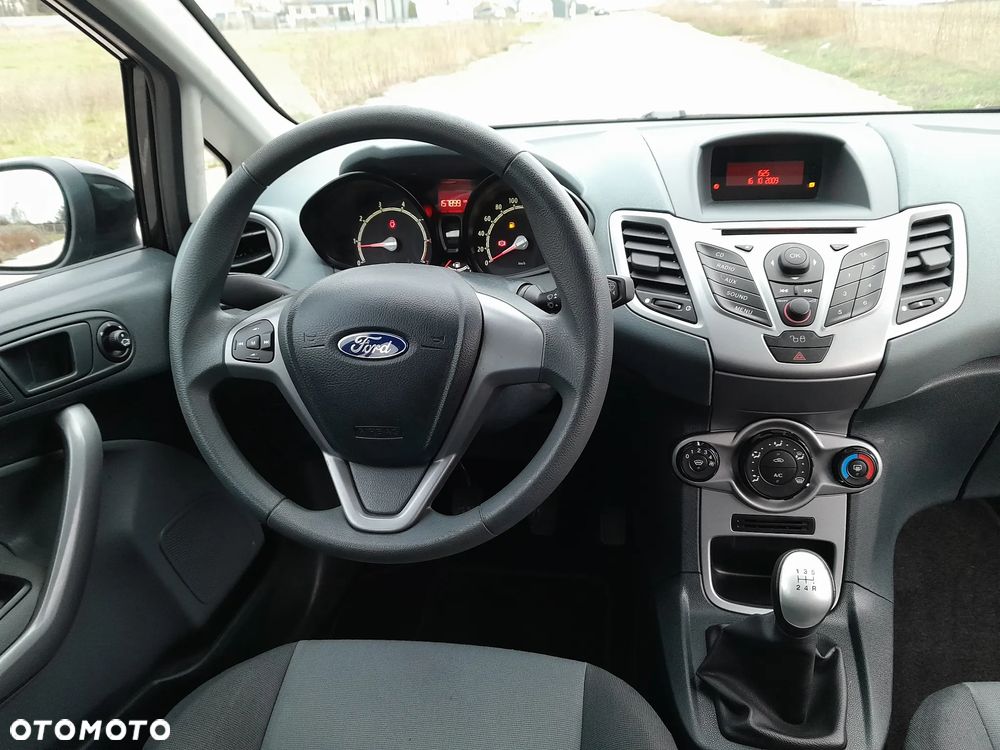 Ford Fiesta 1.25 Champions Edition - 7