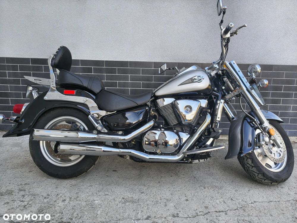 Suzuki Intruder - 11