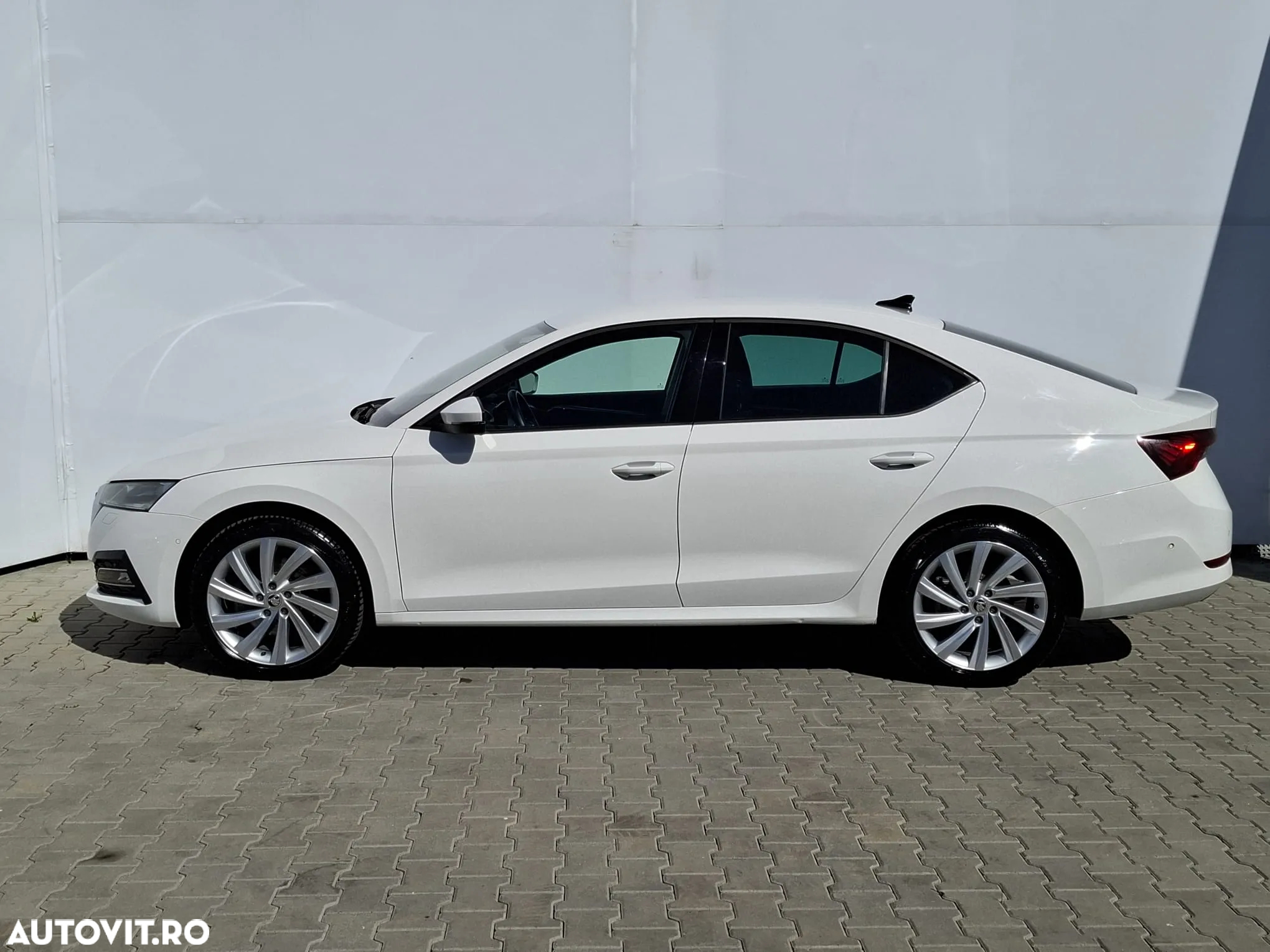 Skoda Octavia 2.0 TDI DSG 4X4 Style - 2
