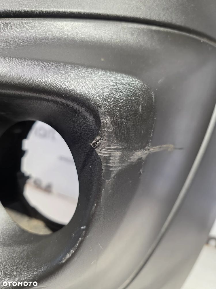OPEL VIVARO B 14- ZDERZAK PRZEDNI PRZÓD NA HALOGENY NR 93868852 / 620228716R NR AUKCJI NZ2007 - 21