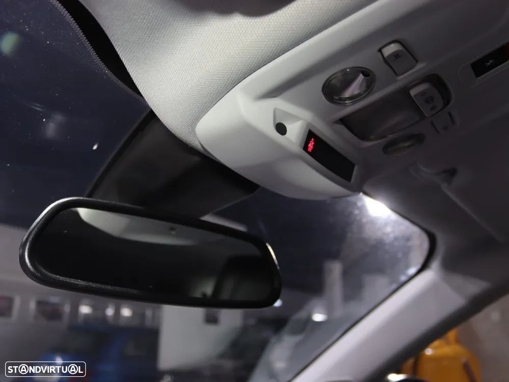 Peugeot 2008 1.2 PureTech Allure Pack - 27