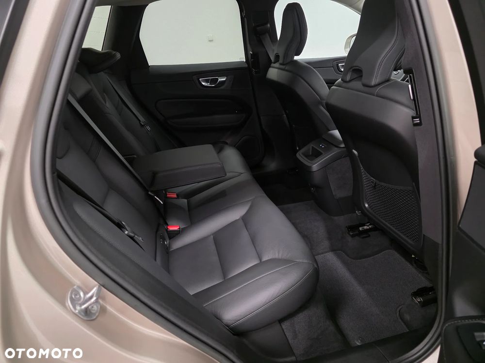 Volvo XC 60 B4 D Geartronic Inscription - 18