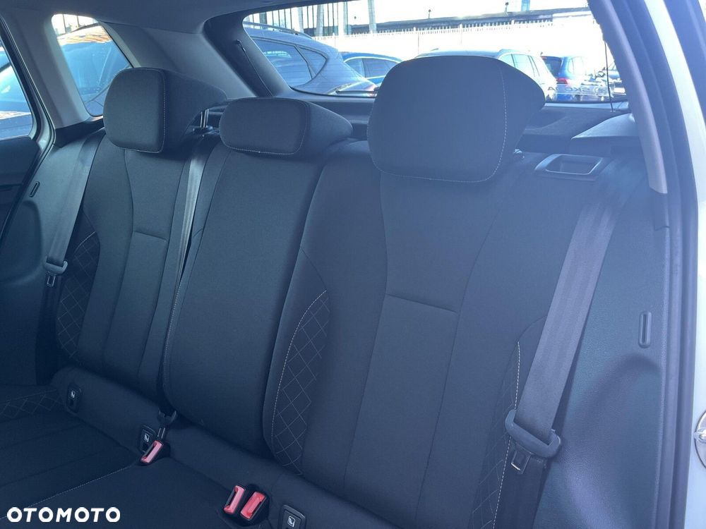 Skoda Kamiq 1.0 TSI Ambition DSG - 30