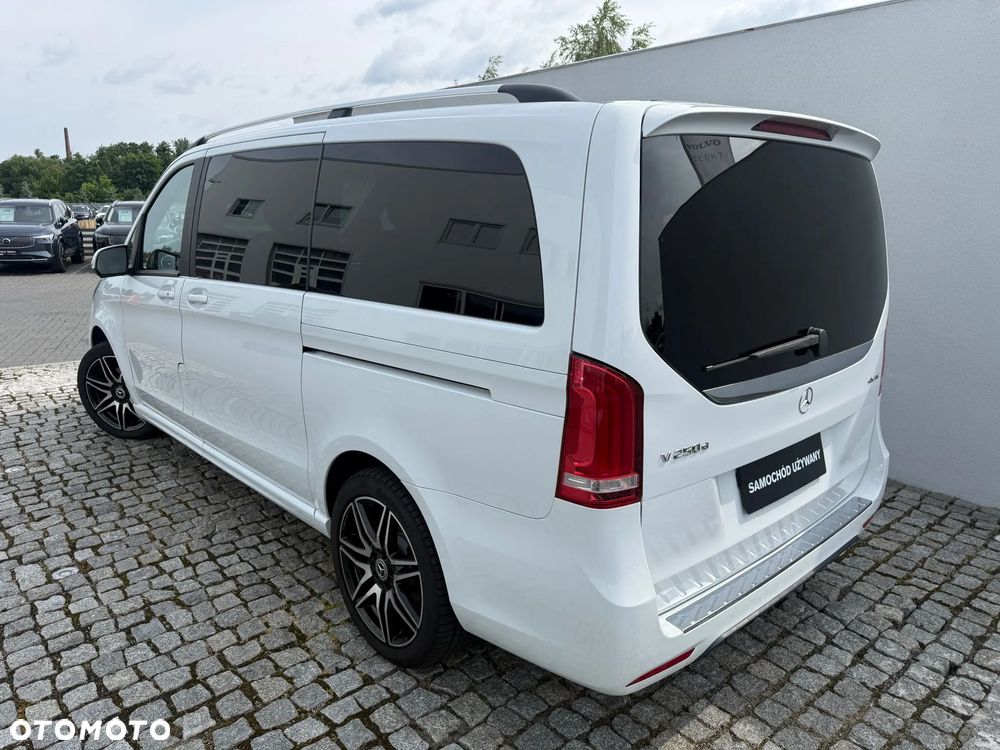 Mercedes-Benz Klasa V - 31