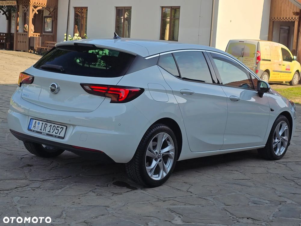 Opel Astra 1.4 Turbo Innovation - 11