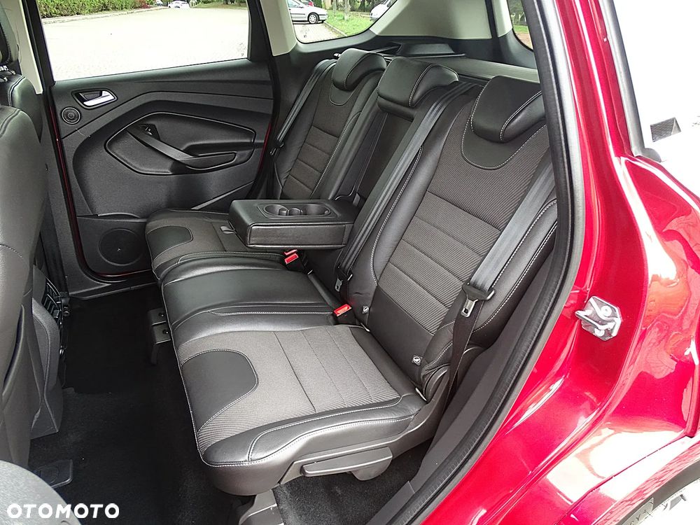 Ford Kuga 1.5 EcoBoost 2x4 Individual - 10