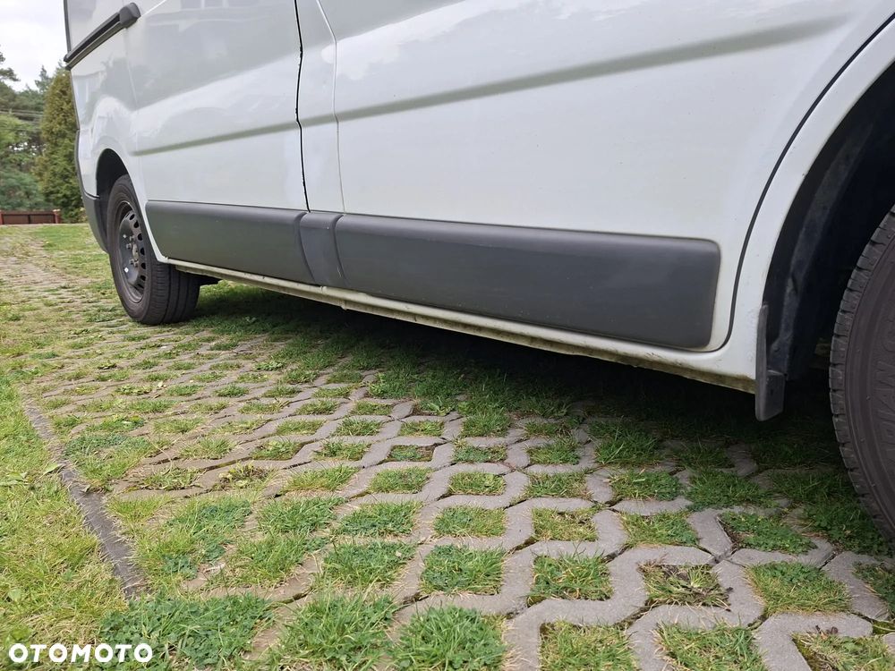 Opel Vivaro L1H1 2.7t - 17
