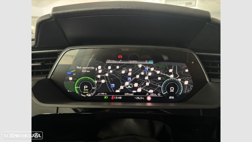 Audi Q8 e-Tron 55 quattro S line - 12