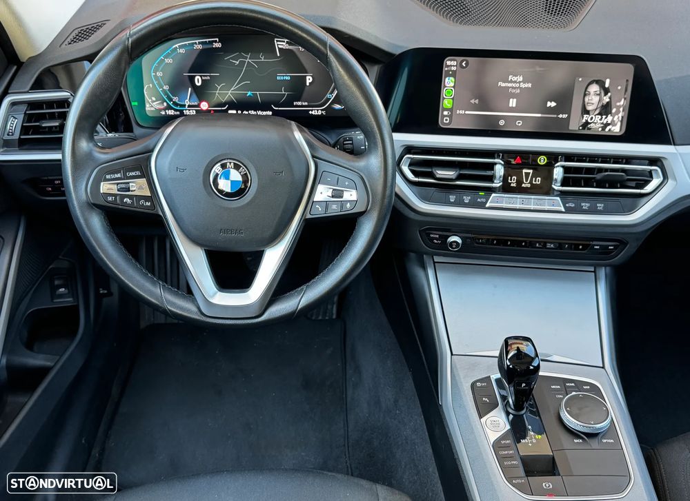 BMW 320 d Auto - 17