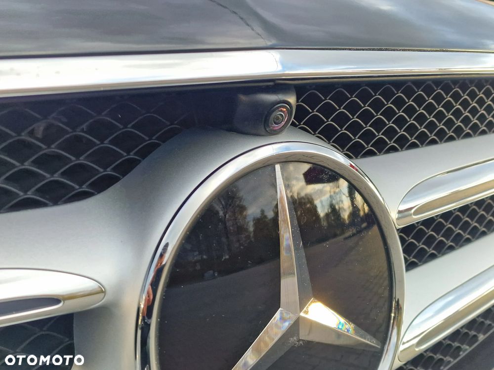 Mercedes-Benz Klasa E 220 d 4Matic 9G-TRONIC AMG Line - 37