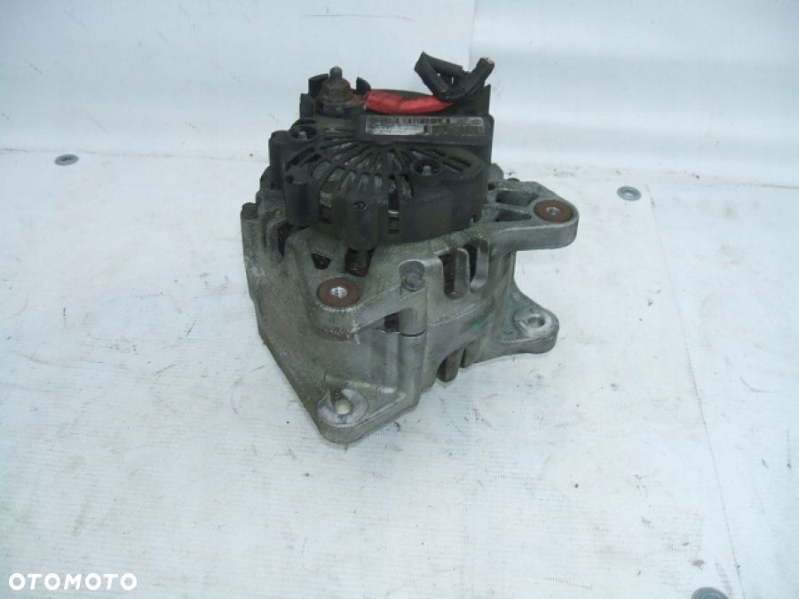 RENAULT CLIO IV 1.5dci CAPTUR I ALTERNATOR 231007865R - 2