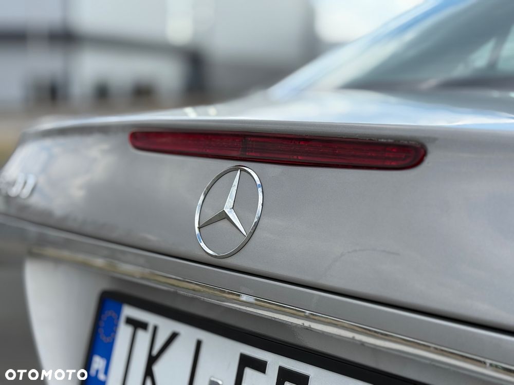 Mercedes-Benz Klasa E 200 CDI Classic - 33