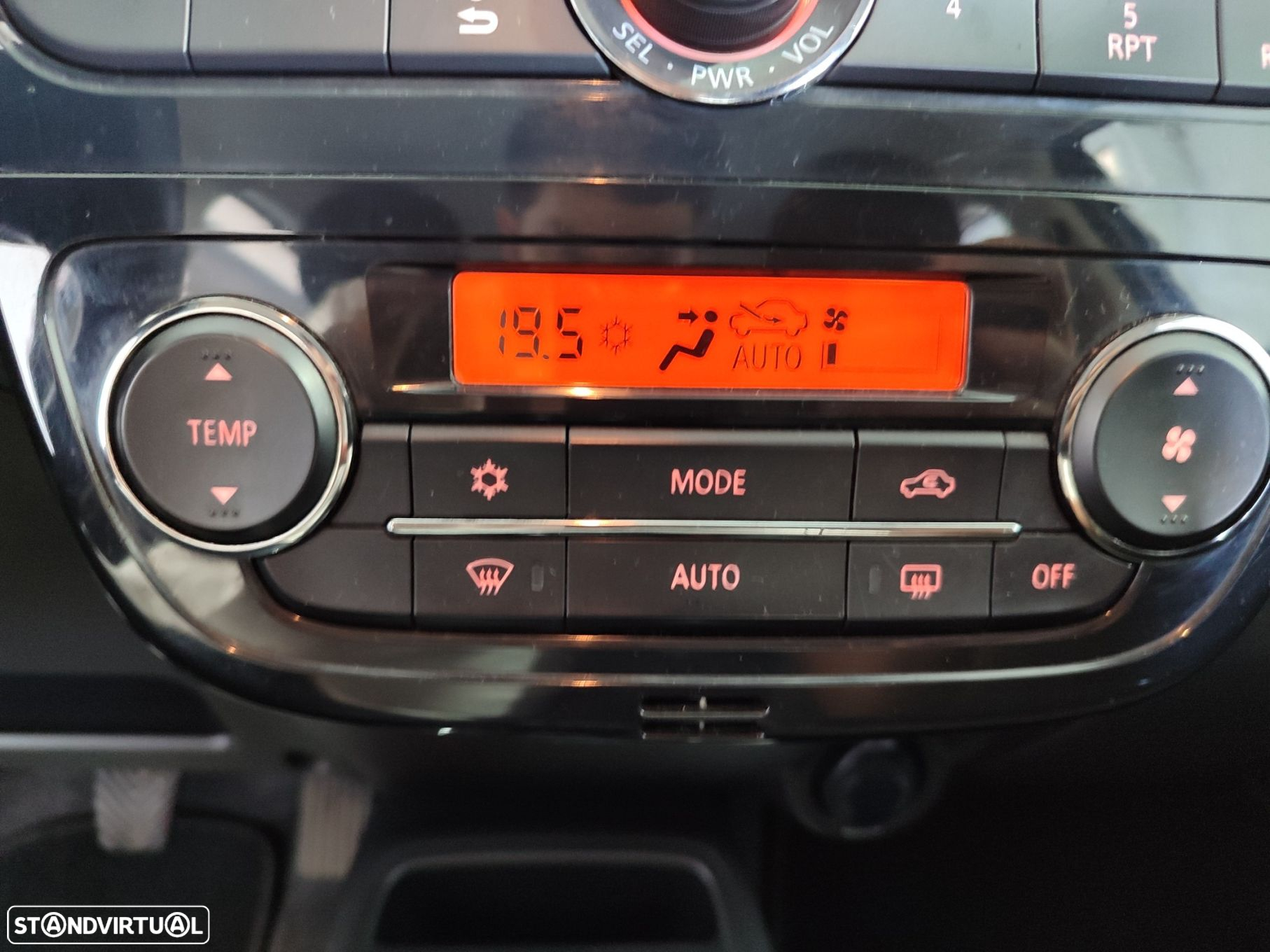 Mitsubishi Space Star 1.2 Intense - 21