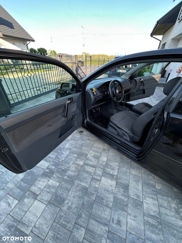 Volkswagen Polo 1.4 16V Comfortline - 6