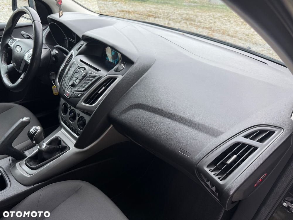 Ford Focus 1.6 TDCi DPF Titanium - 25