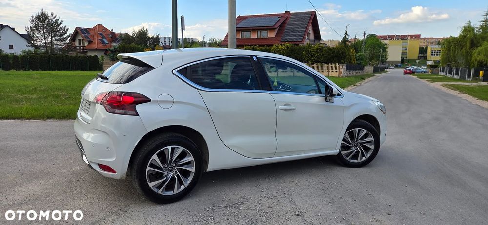 Citroën DS4 e-HDi 110 SoChic - 7