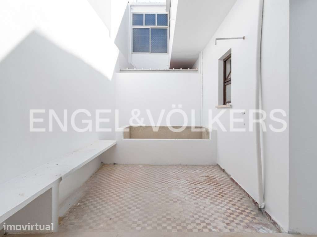 Apartamento T3 com Garagem no Centro de Vila Real de Santo António - Grande imagem: 5/35
