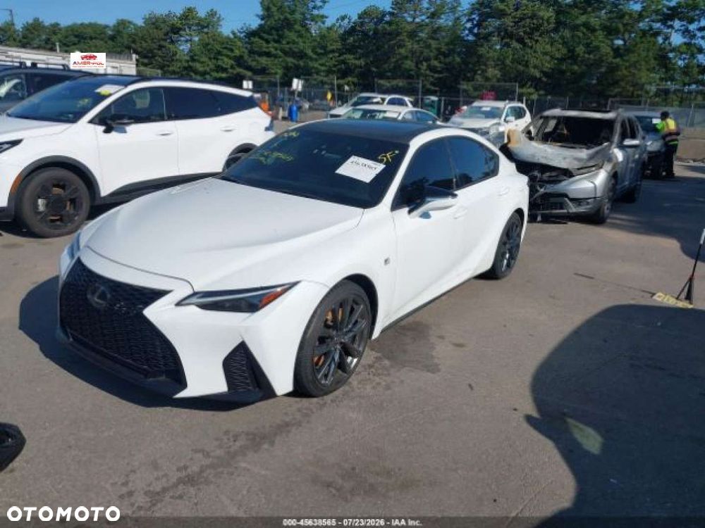 Lexus IS - 1