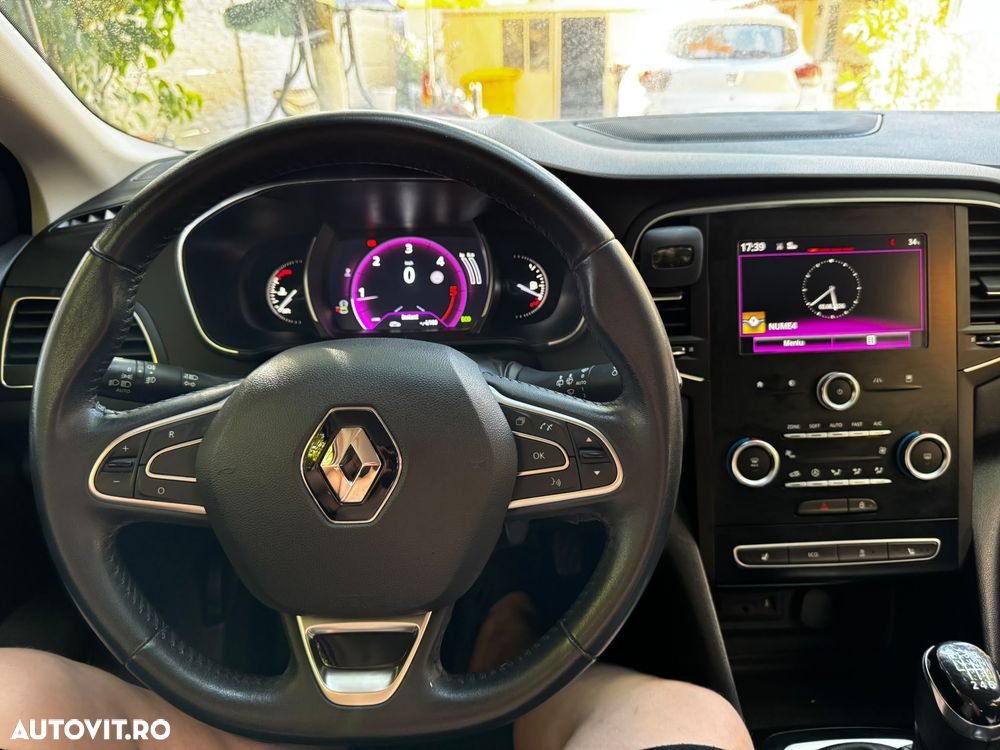 Renault Megane - 9