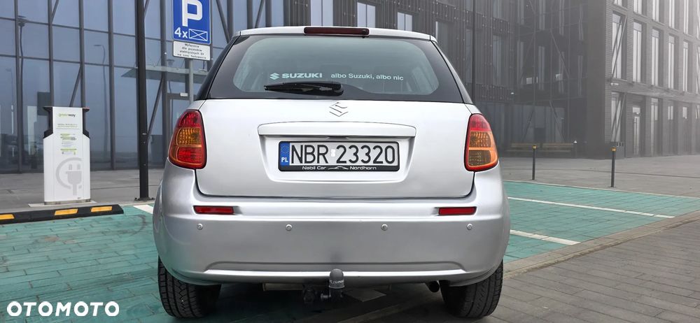 Suzuki SX4 1.6 GLX / Comfort - 8