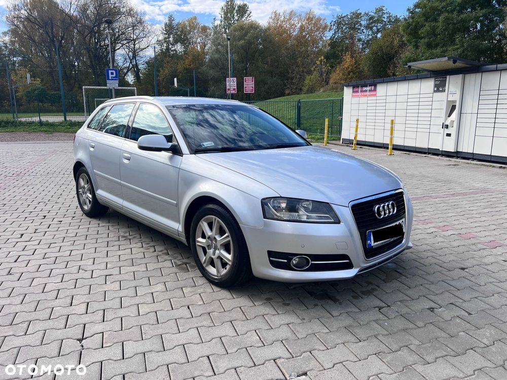Audi A3 Sportback 2011 photo 3