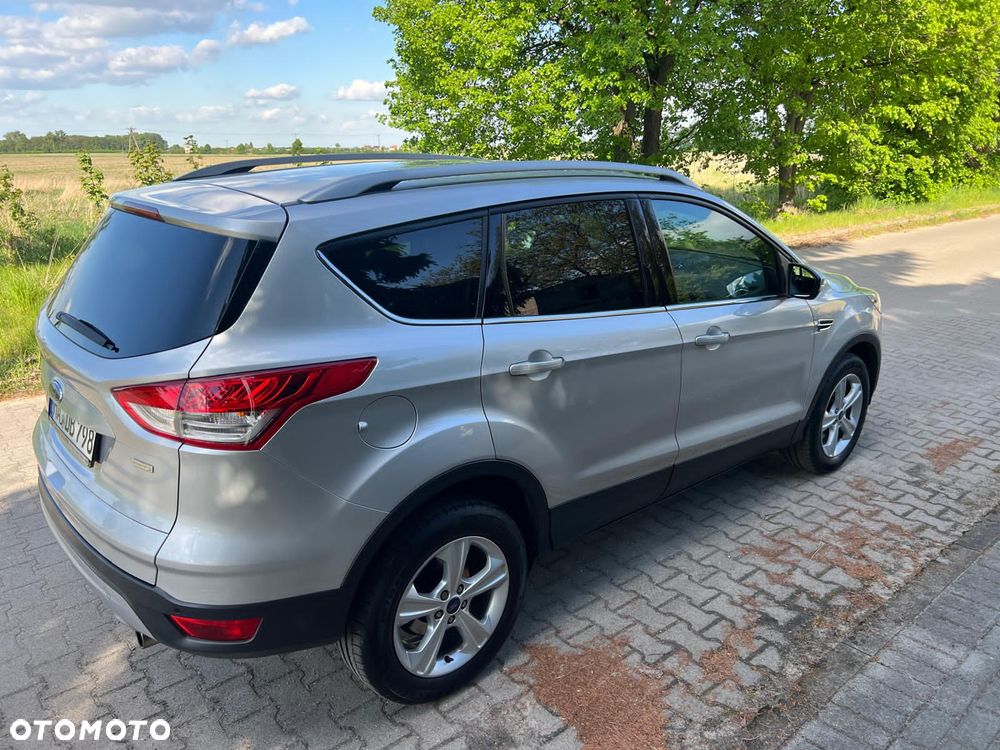 Ford Kuga 1.5 EcoBoost 2x4 Titanium - 20