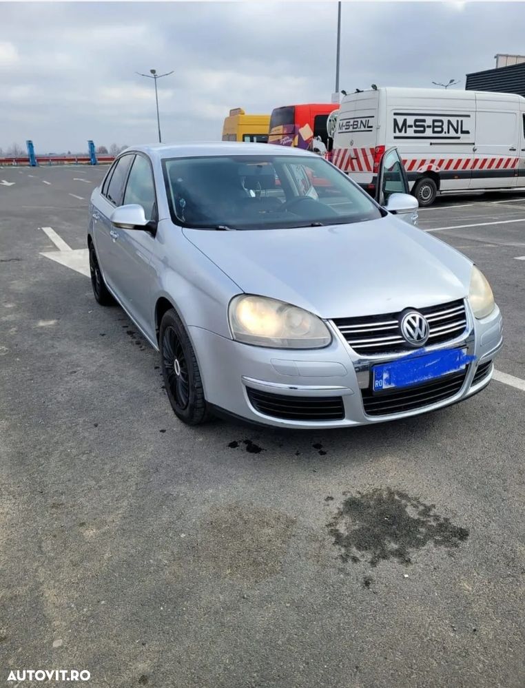 Volkswagen Jetta 1.4 TSI Trendline - 2