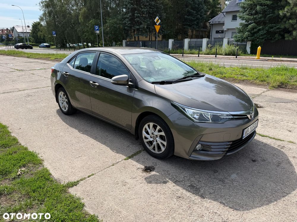 Toyota Corolla 1.6 Comfort - 3