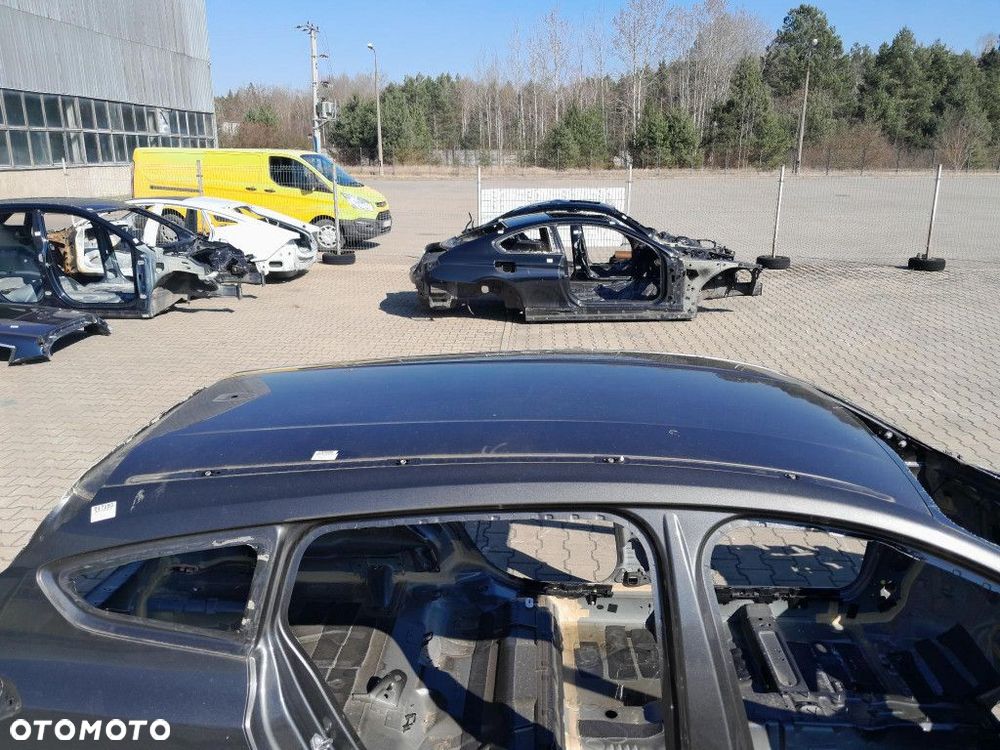 FORD FOCUS MK4 KOMBI DACH POSZYCIE MAGNETIC - 1